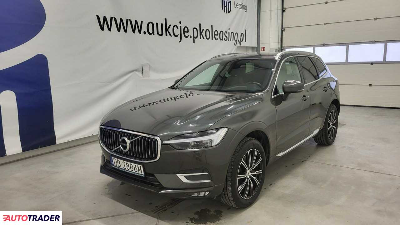 Volvo XC60 2021 2.0 197 KM