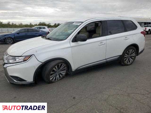 Mitsubishi Outlander 2.0 benzyna 2019r. (FRESNO)