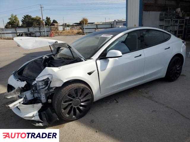 Tesla Model 3 2023