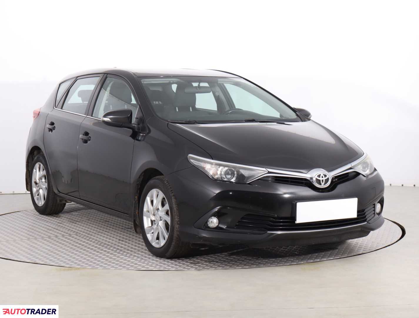Toyota Auris 2016 1.6 130 KM