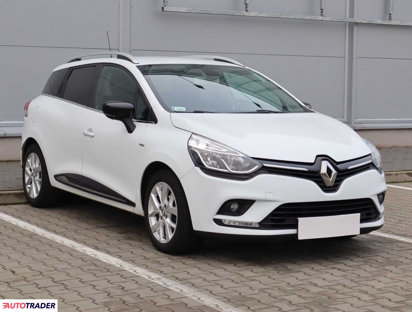 Renault Clio 1.1 72 KM 2018r. (Piaseczno)