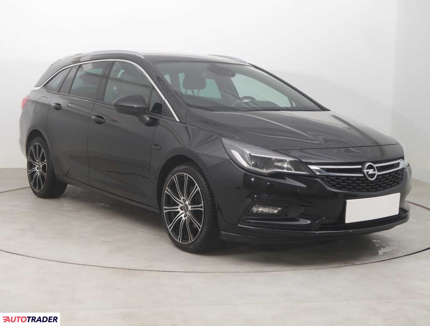 Opel Astra 2016 1.6 158 KM
