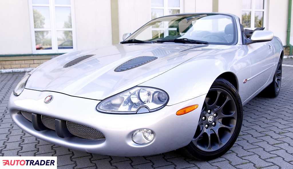 Jaguar XK 2002 4.0 363 KM Jaguar XK 2002 4.0 363 KM