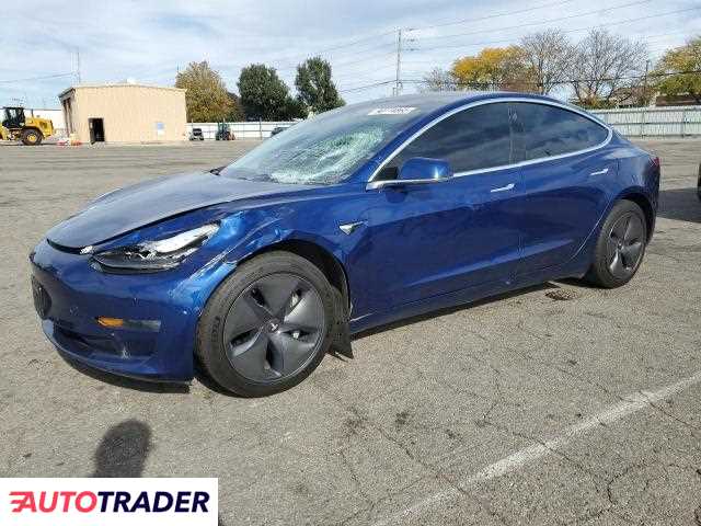 Tesla Model 3 2020