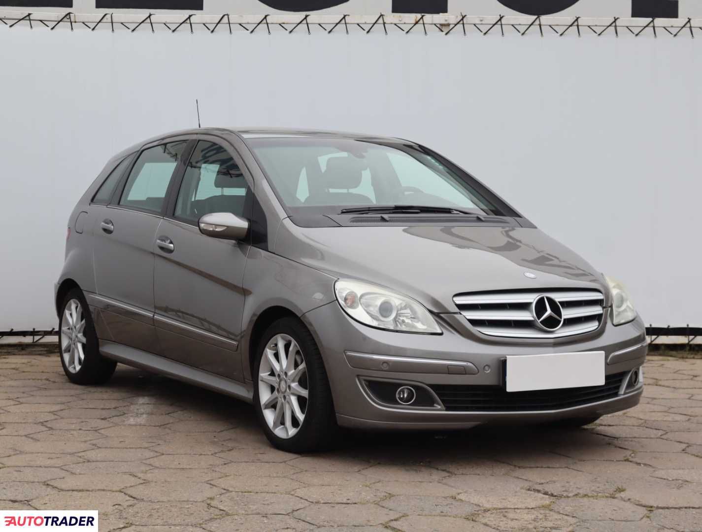 Mercedes B-klasa 2008 2.0 134 KM