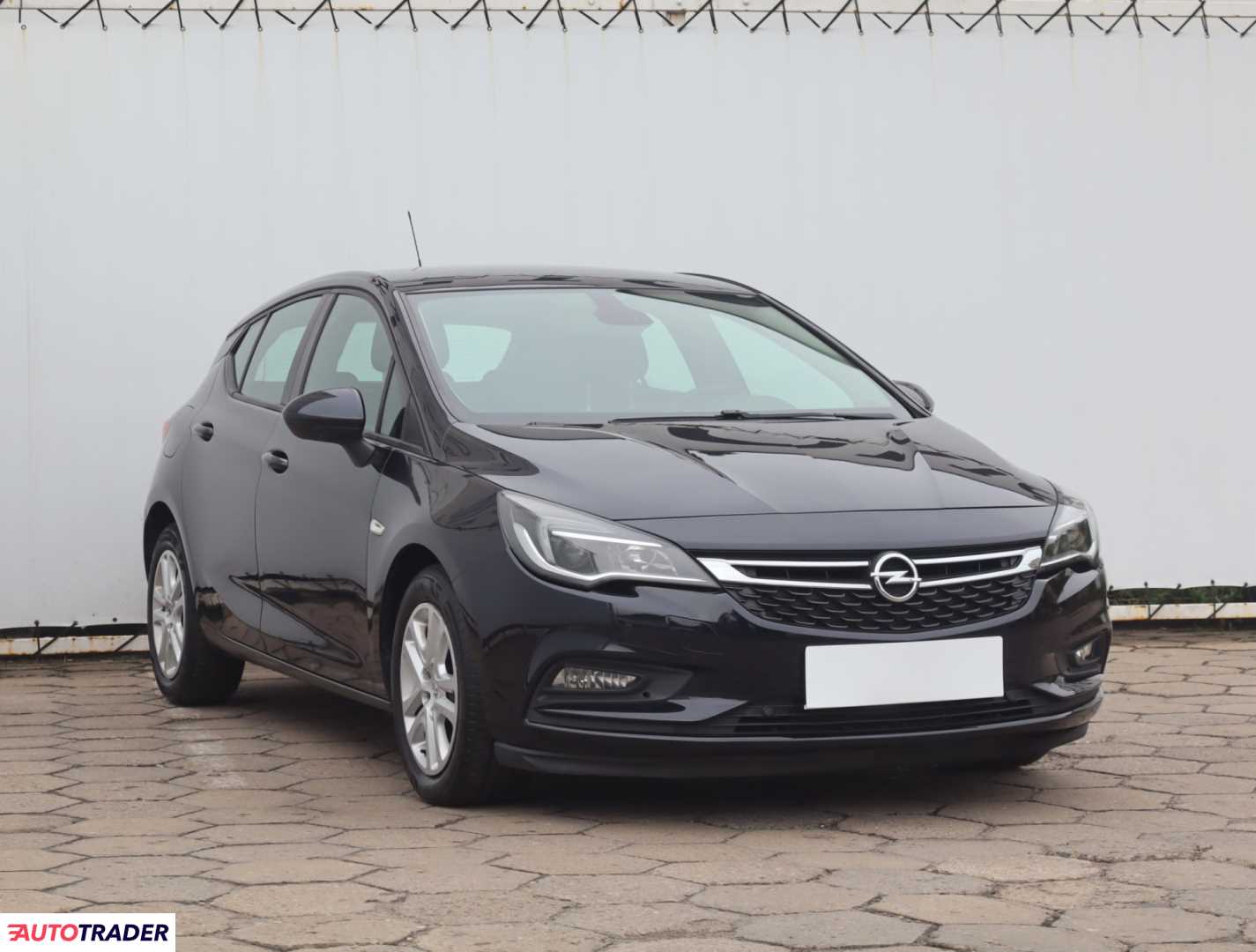 Opel Astra 2018 1.6 108 KM