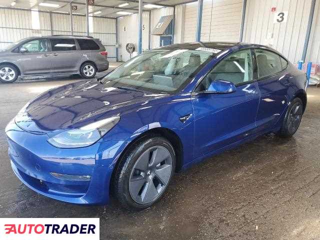 Tesla Model 3 2022