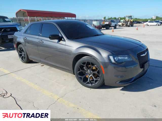 Chrysler 300C 2019 3