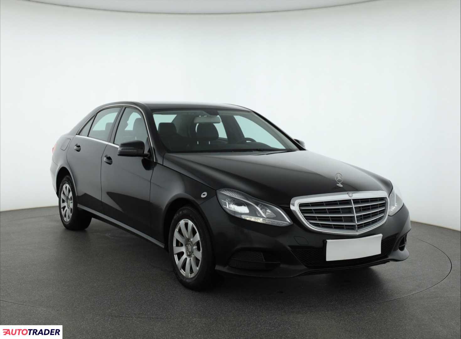 Mercedes E-klasa 2013 3.5 301 KM