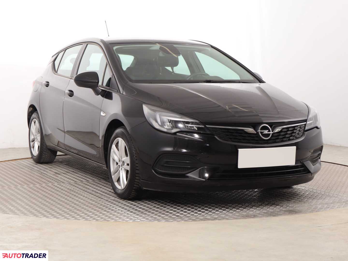 Opel Astra 2020 1.2 108 KM