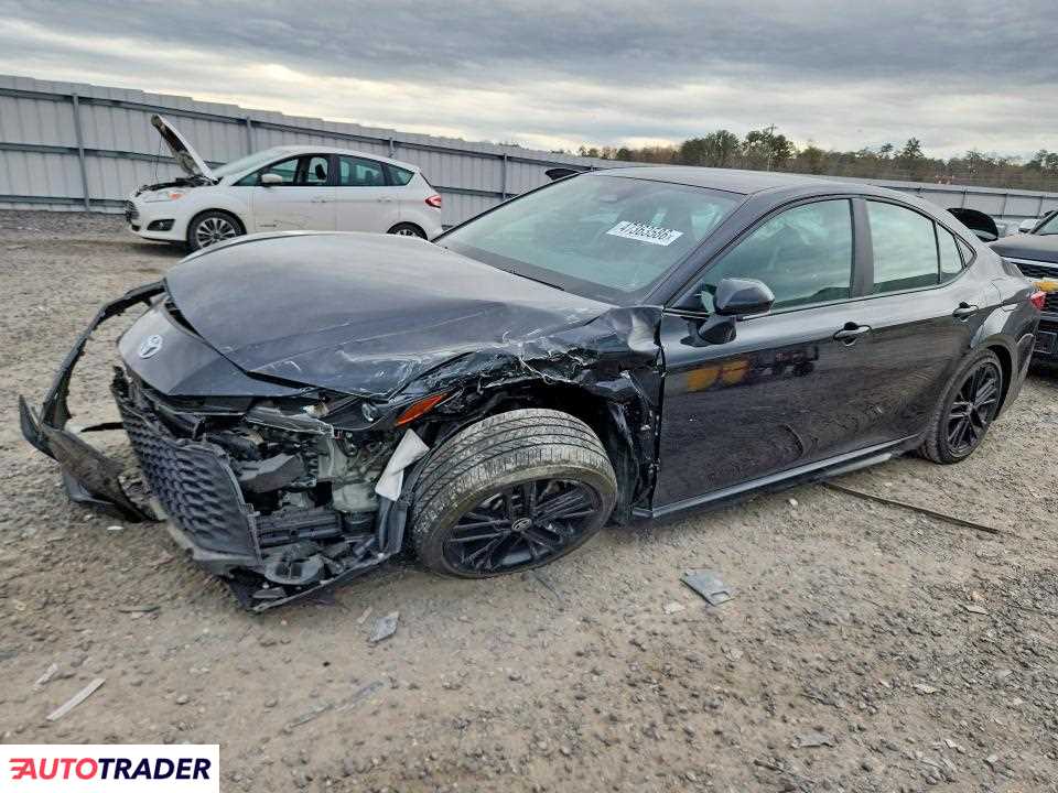 Toyota Camry 2025 2