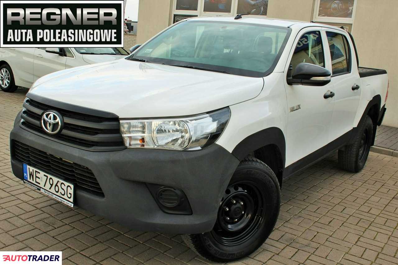 Toyota Hilux 2017 2.4 150 KM Toyota Hilux 2017 2.4 150 KM