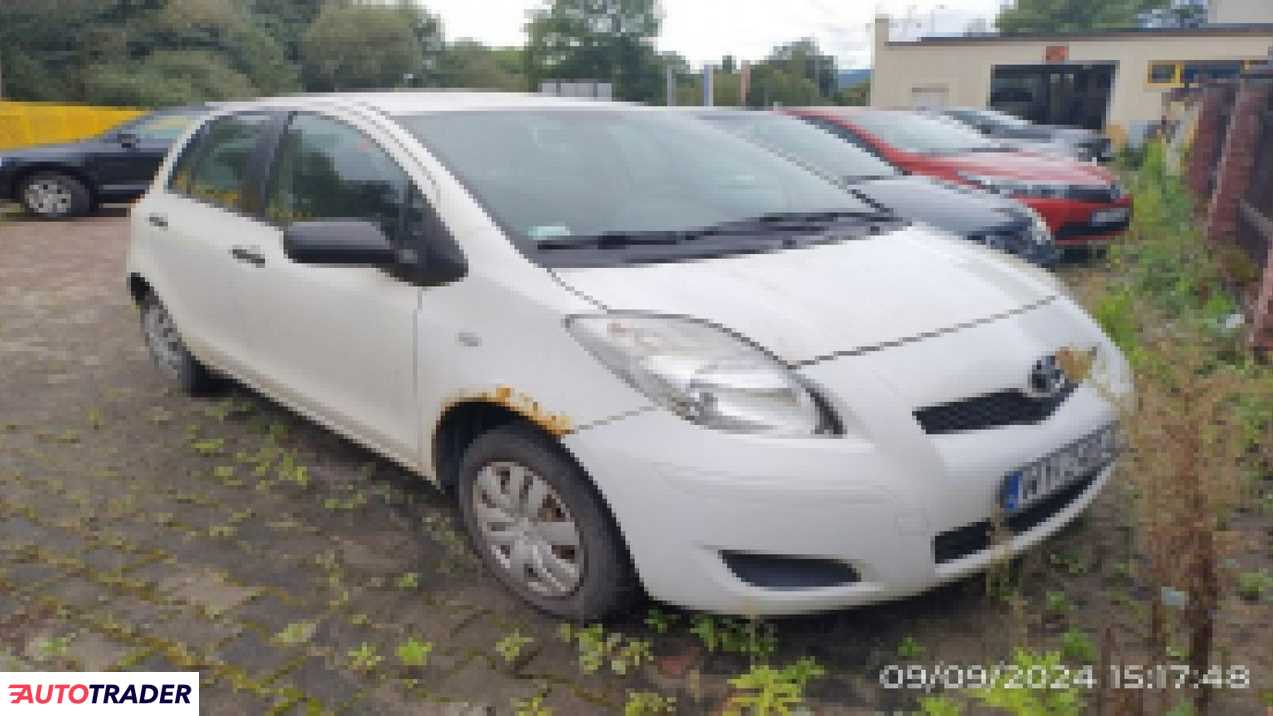 Toyota Yaris 2011 1.0 69 KM