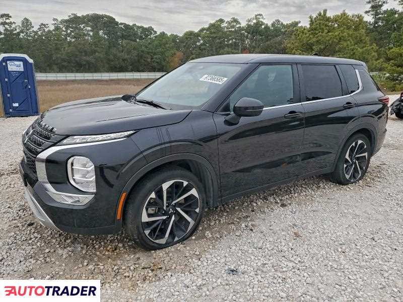 Mitsubishi Outlander 2024 2