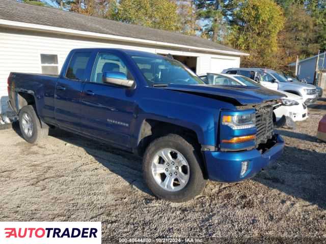 Chevrolet 1500 5.0 benzyna 2018r. (NEW PHILADELPHIA)