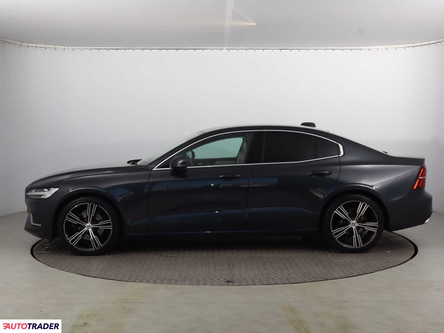 Volvo S60 2020 2.0 187 KM