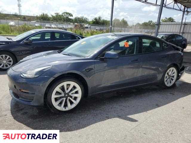 Tesla Model 3 2023