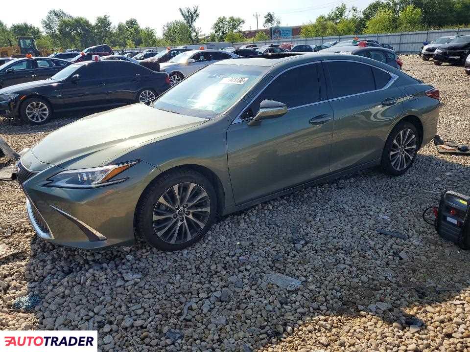Lexus ES 2021