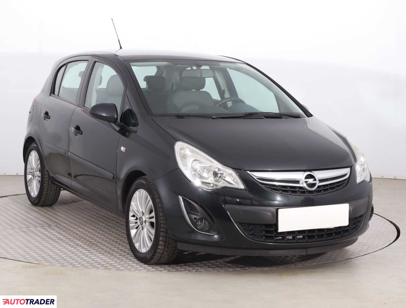 Opel Corsa 2012 1.4 99 KM