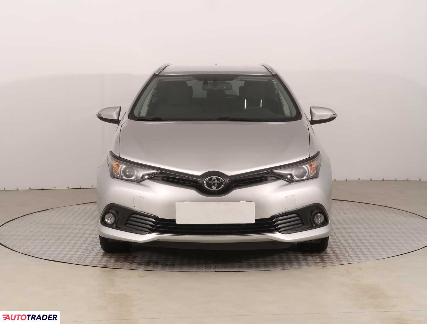 Toyota Auris 2015 1.2 113 KM