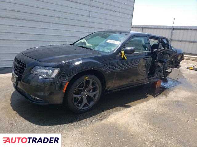 Chrysler 300C 2021 3