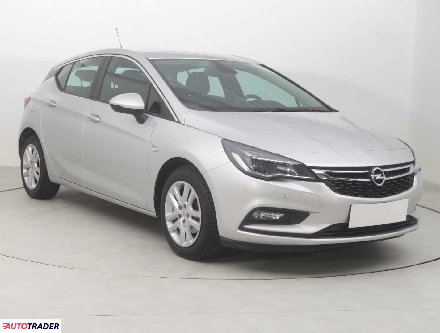 Opel Astra 2017 1.4 123 KM