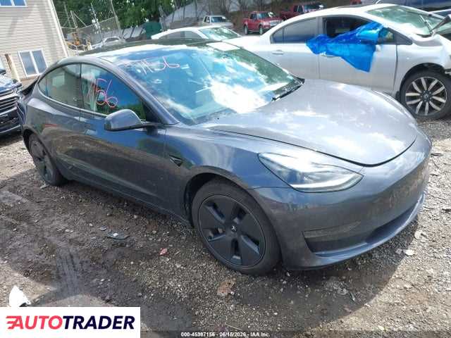 Tesla Model 3 2023