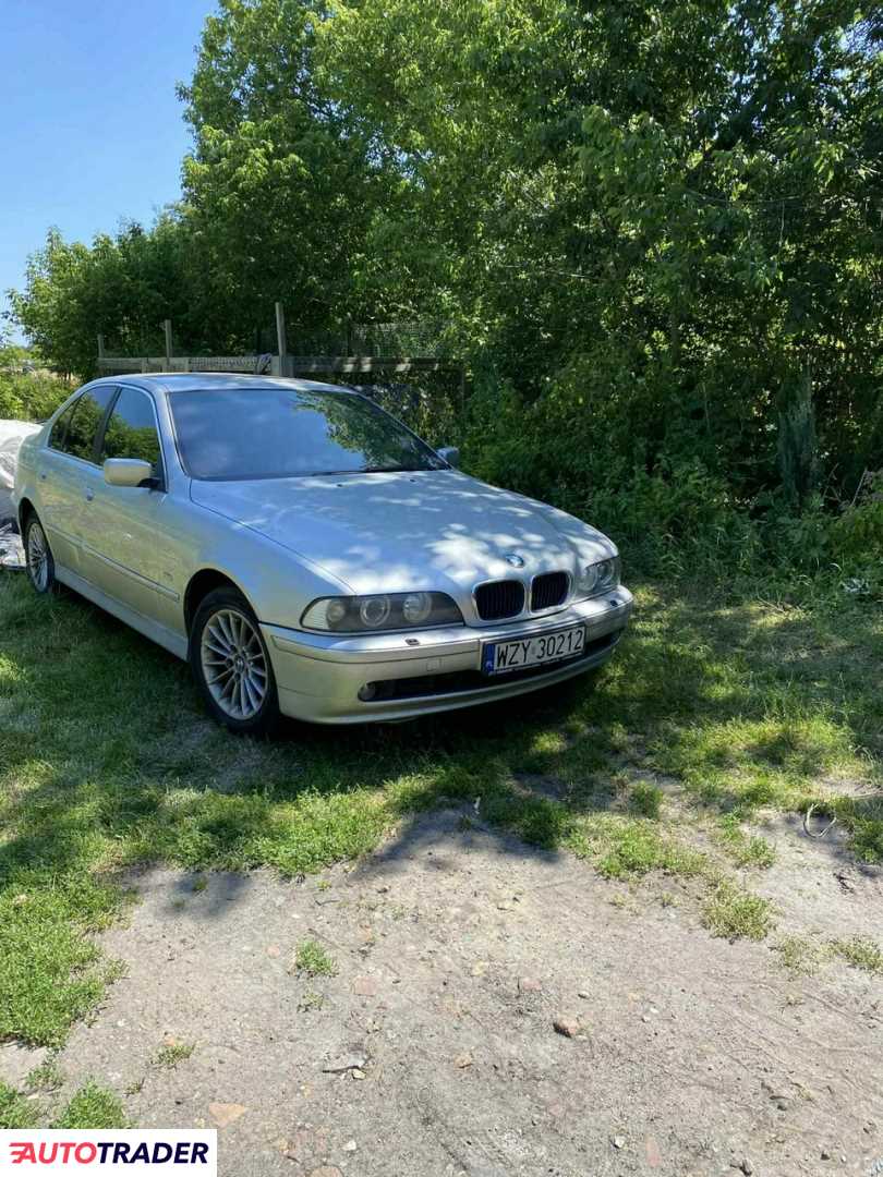 BMW 525 2001 2.5 192 KM