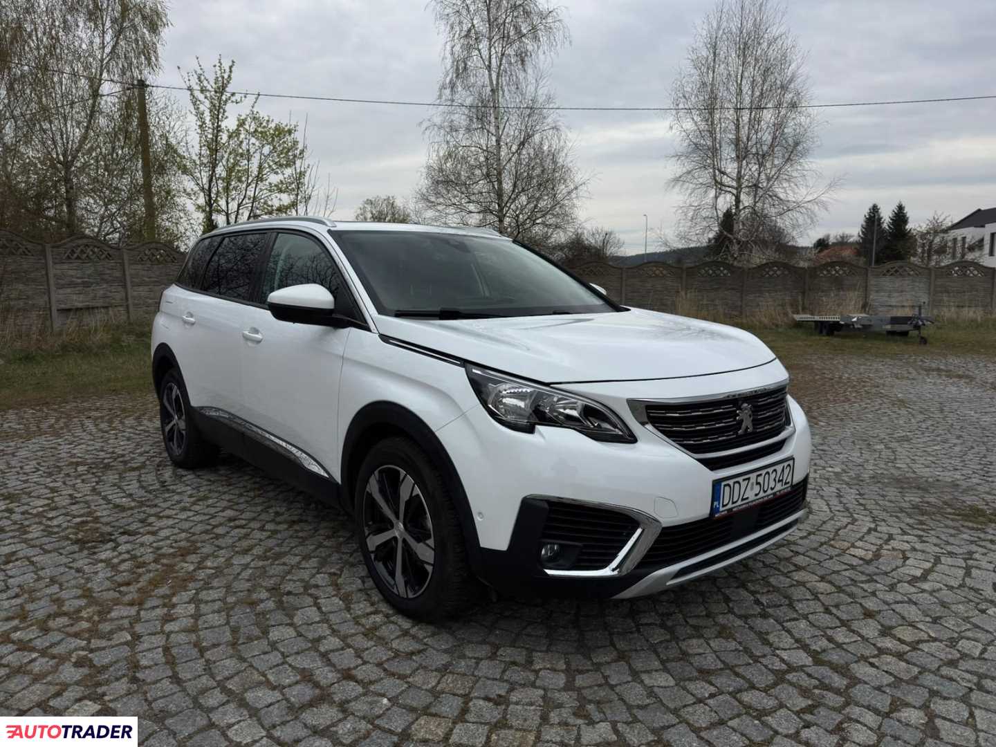Peugeot 5008 2019 1.2 130 KM