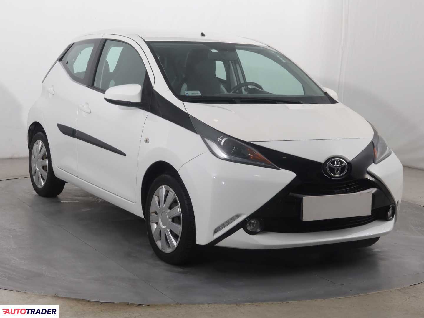 Toyota Aygo 1.0 67 KM 2014r. (Piaseczno)