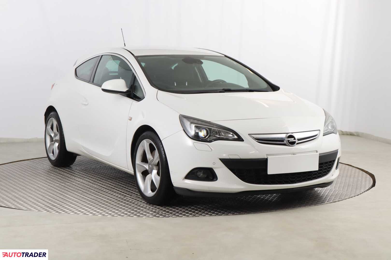 Opel Astra 2012 1.4 138 KM
