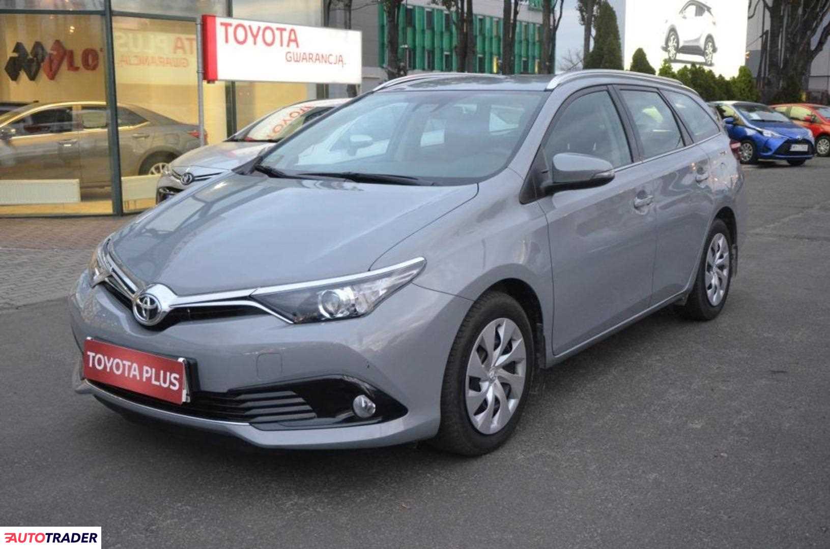 Toyota Auris 2018 1.6 132 KM Toyota Auris 2018 1.6 132 KM