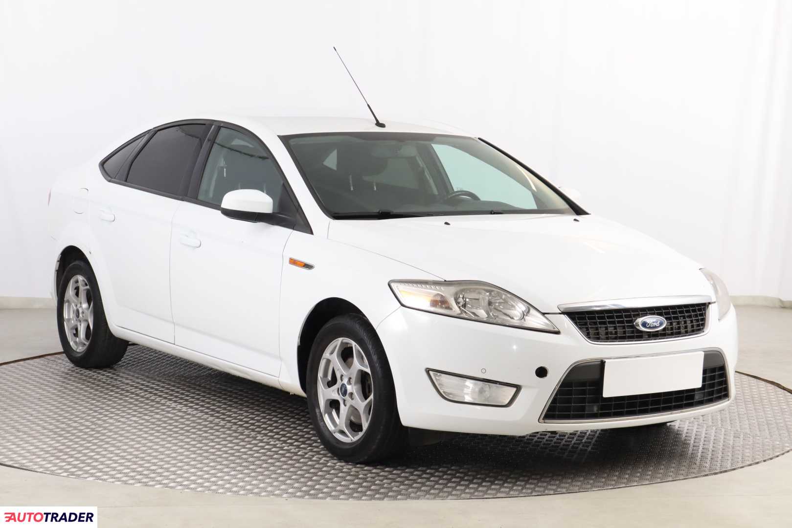 Ford Mondeo 2010 2.0 143 KM