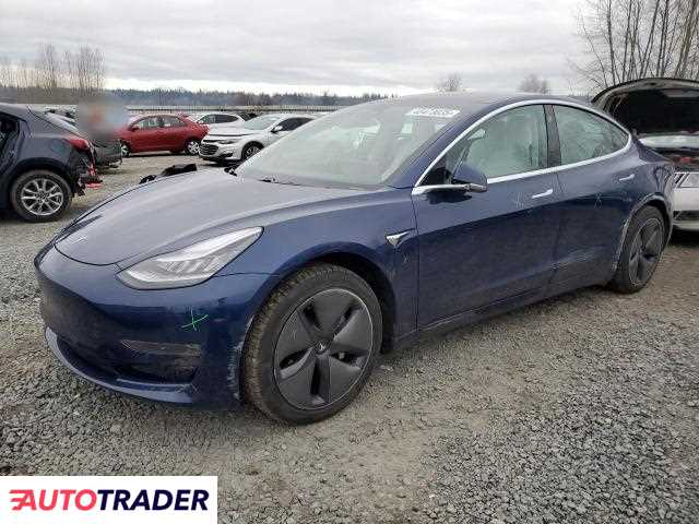 Tesla Model 3 benzyna 2019r. (ARLINGTON)