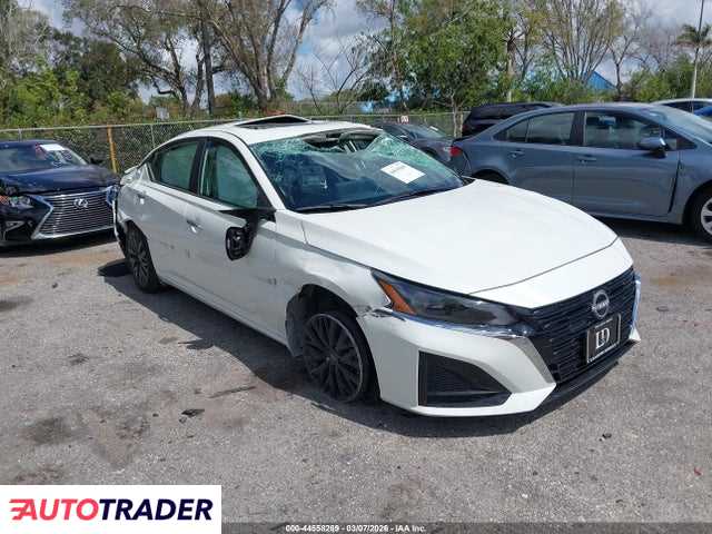 Nissan Altima 2025 2