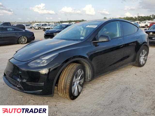 Tesla Model Y benzyna 2024r. (HOUSTON)