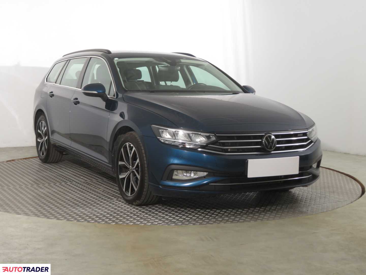 Volkswagen Passat 2023 2.0 147 KM
