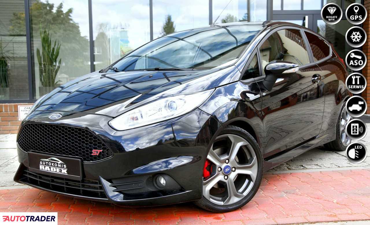 Ford Fiesta 2015 1.6 182 KM