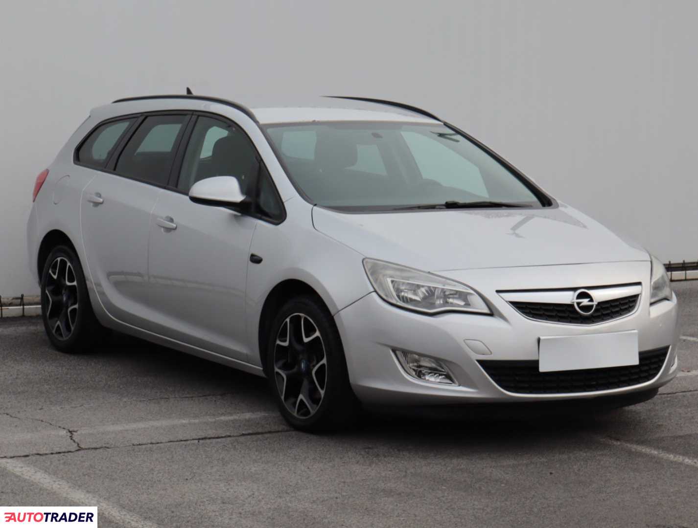 Opel Astra 2011 1.7 123 KM