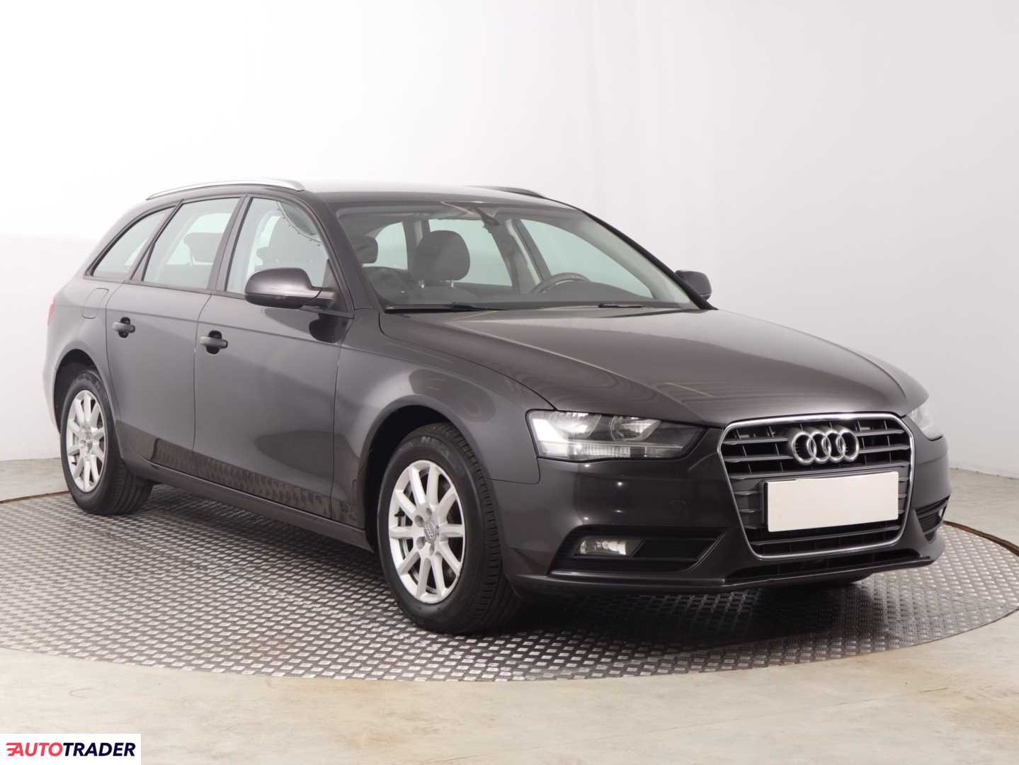 Audi A4 2013 2.0 140 KM Audi A4 2013 2.0 140 KM