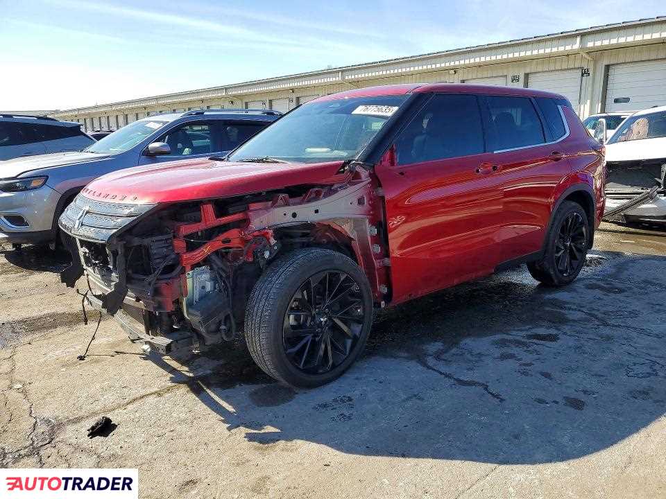 Mitsubishi Outlander 2023 2