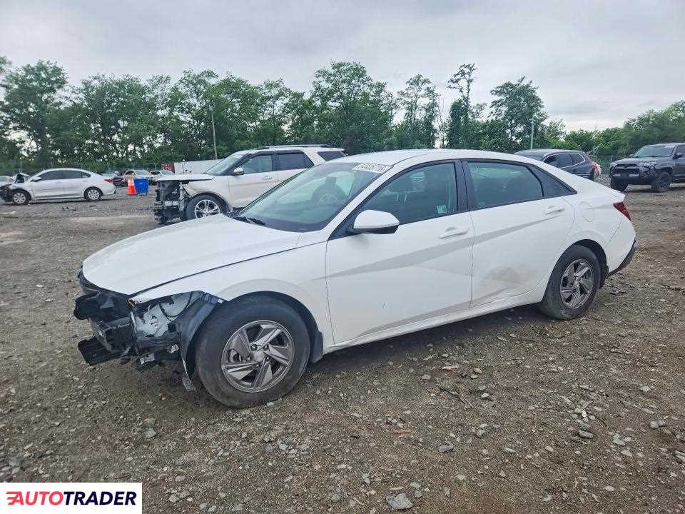 Hyundai Elantra 2025 2