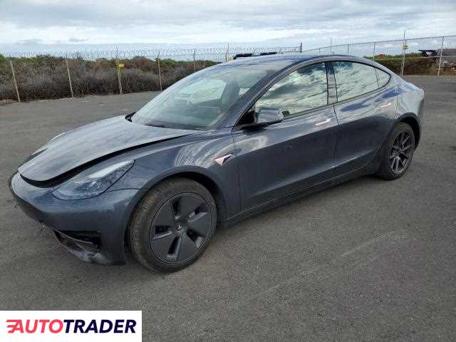 Tesla Model 3 2023