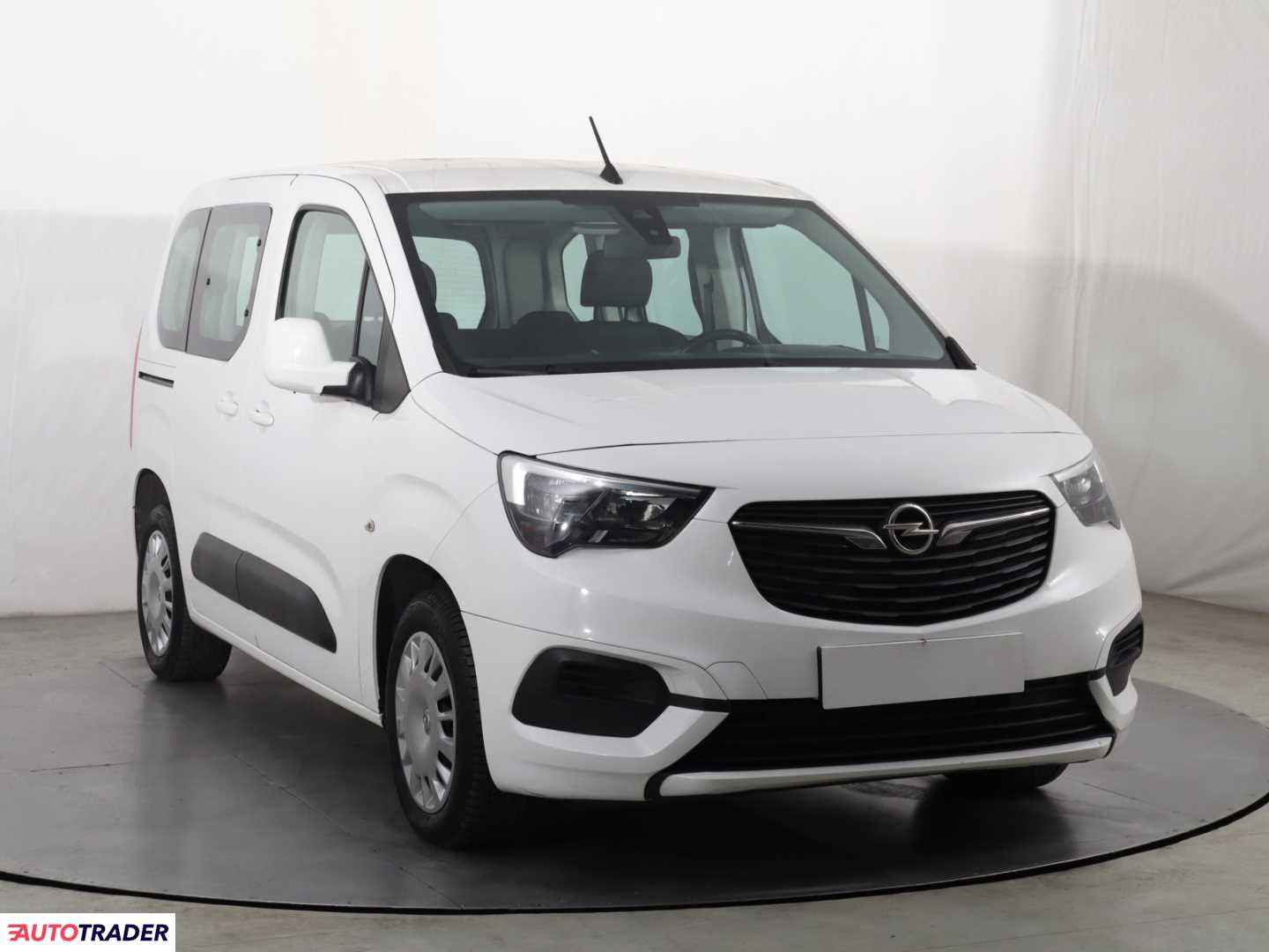 Opel Combo 2018 1.5 128 KM
