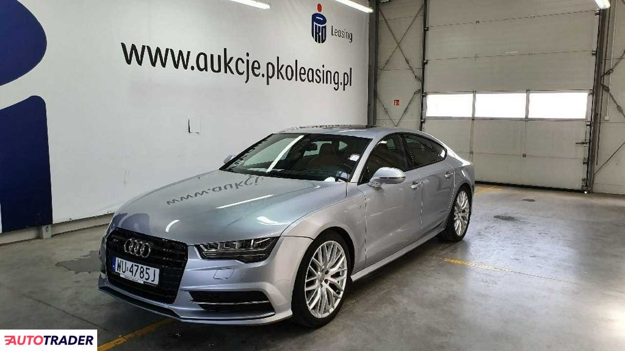 Audi Pozostałe 2015 4.0 450 KM Audi Pozostałe 2015 4.0 450 KM
