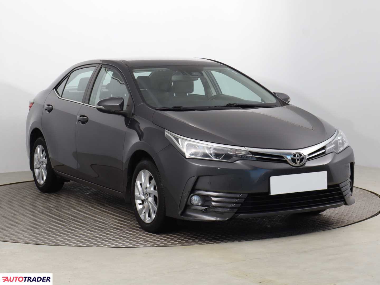 Toyota Corolla 2016 1.6 130 KM