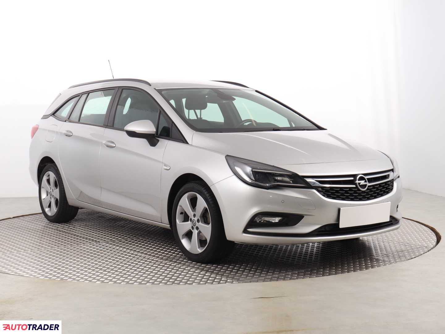 Opel Astra 2019 1.4 123 KM