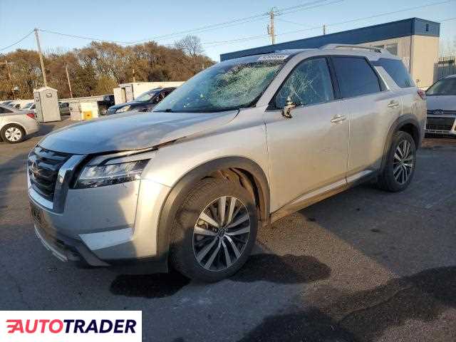 Nissan Pathfinder 2023 3