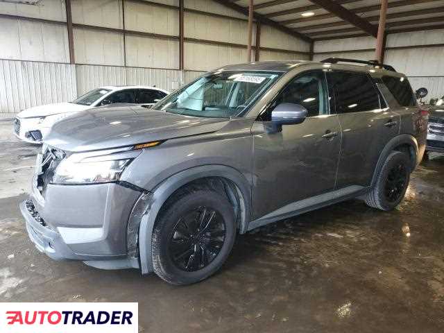 Nissan Pathfinder 2022 3