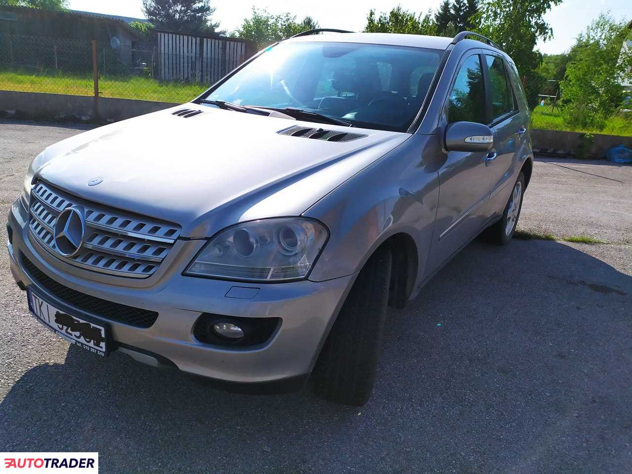 Mercedes M-klasa 2005 3.0 224 KM